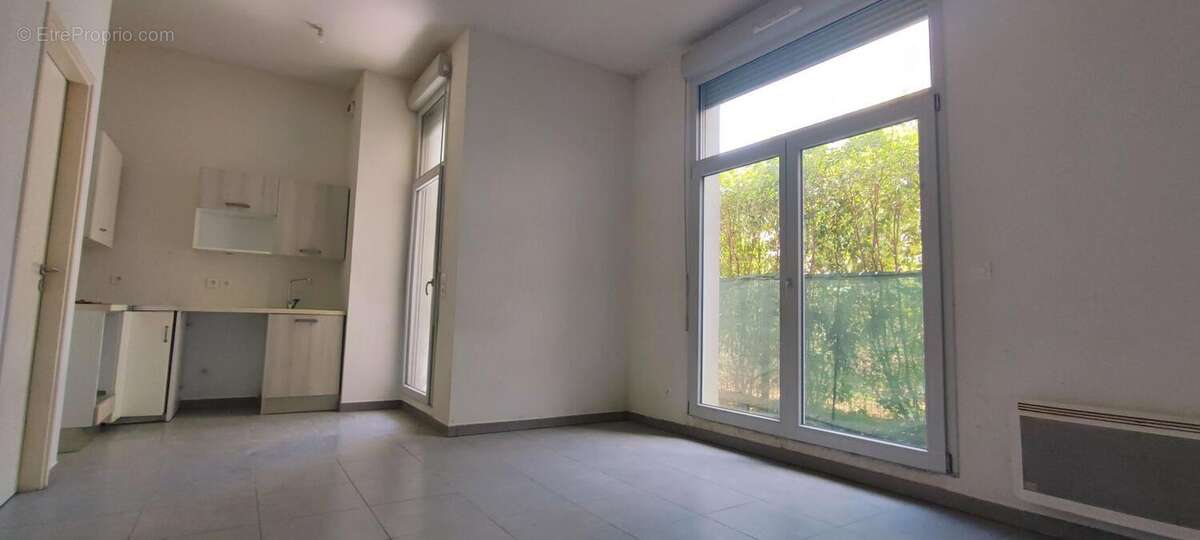 Appartement à MARSEILLE-3E