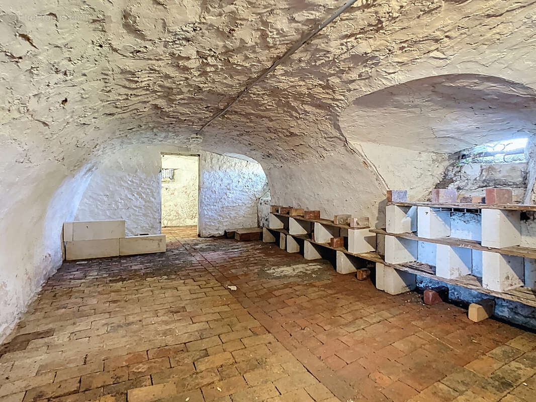 Maison à MONTMIRAIL