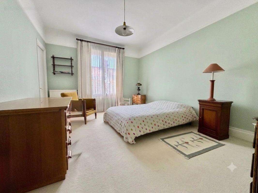 MAISON Style "ART DECO" Secteur  ST ANNE - HENRIVILLE 183m2, 4 chambres , garage  jardin - photo 9
