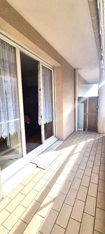 Appartement 2 chambres ** Carrieres Sur Seine - photo 2