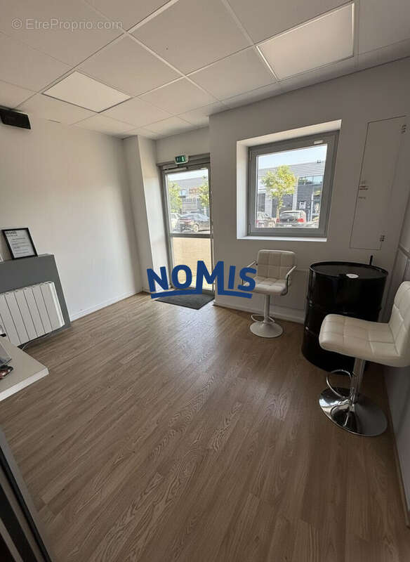 Commerce 287 m² à Saint-Herblain  - photo 2