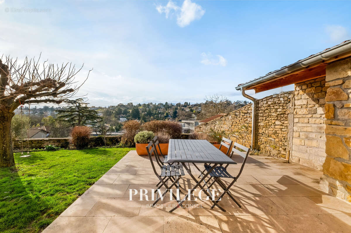 Maison à SAINT-DIDIER-AU-MONT-D'OR