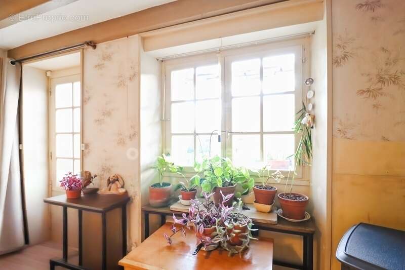 Maison à MAGNAC-LAVAL