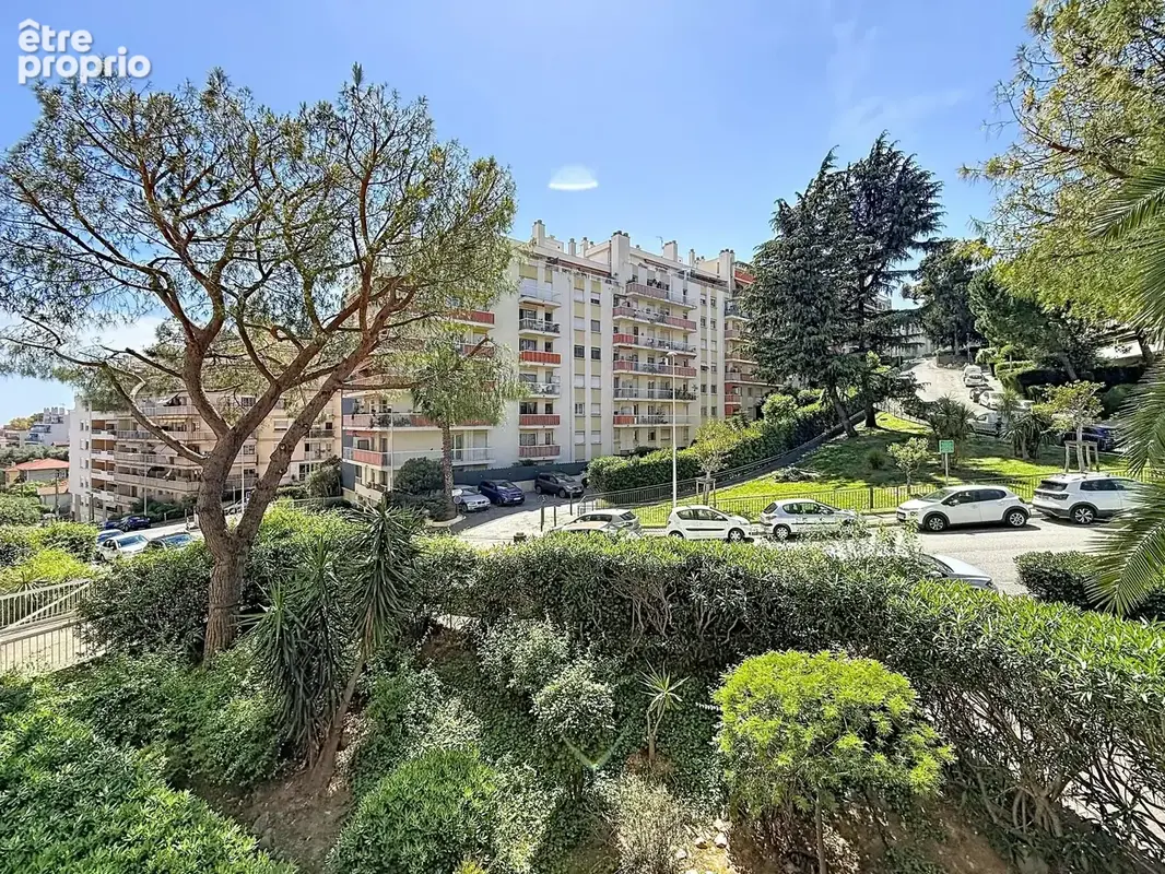 Vente NUE PROPRIETE - Nice / Gorbella - 4 Pièces - Terrasses - Vue Verdure - photo 7
