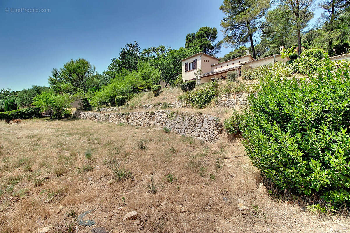 Maison à LORGUES