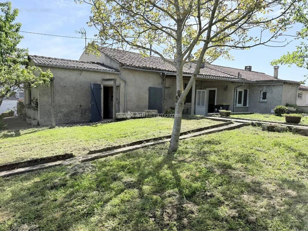Maison à SAINT-BENOIT-DE-CARMAUX