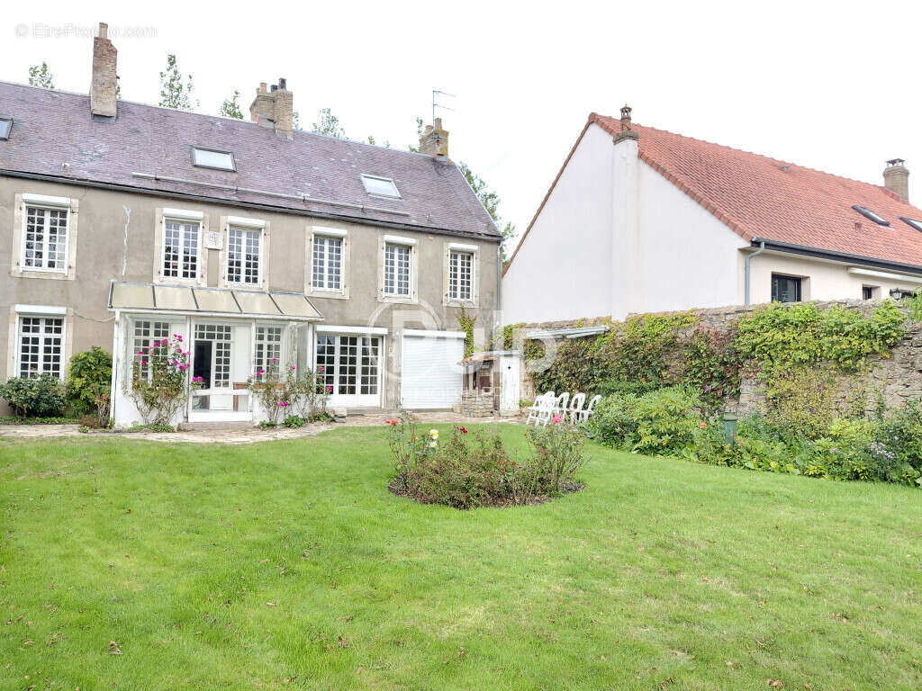 Maison à SAINT-MARTIN-BOULOGNE