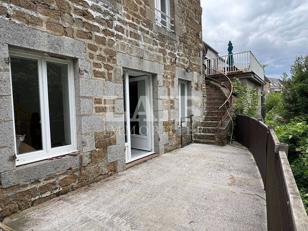 Maison à PUTANGES-PONT-ECREPIN