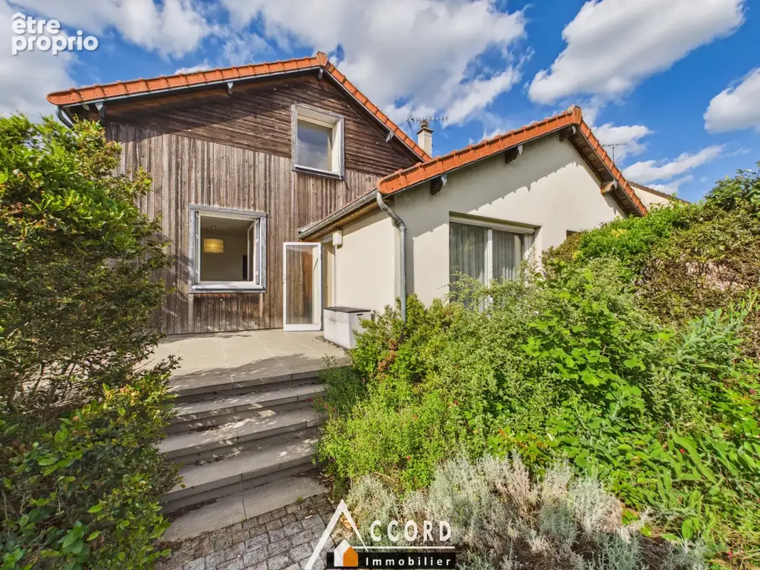 Maison 7 pièces 177 m² · à Sartrouville · 177 m² · 550 000 €