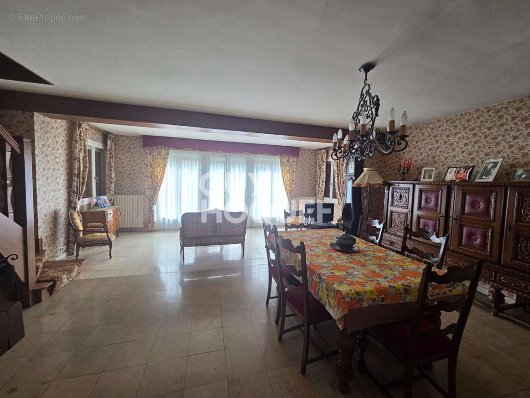 Maison à CAUDEBEC-LES-ELBEUF