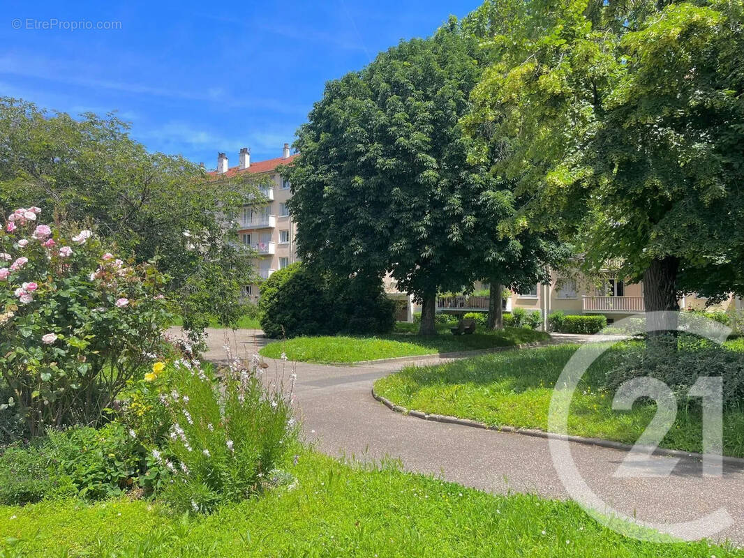Appartement à VILLEURBANNE