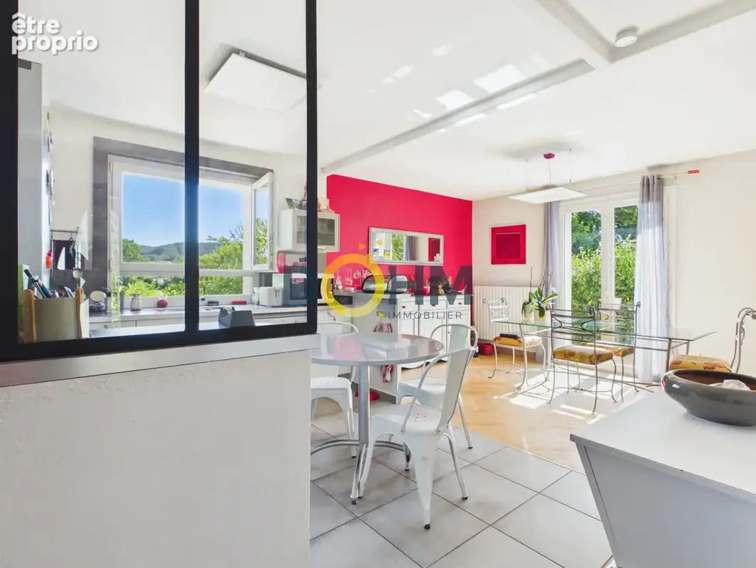 À VENDRE   Maison de plain-pied avec sous-sol complet - photo 2