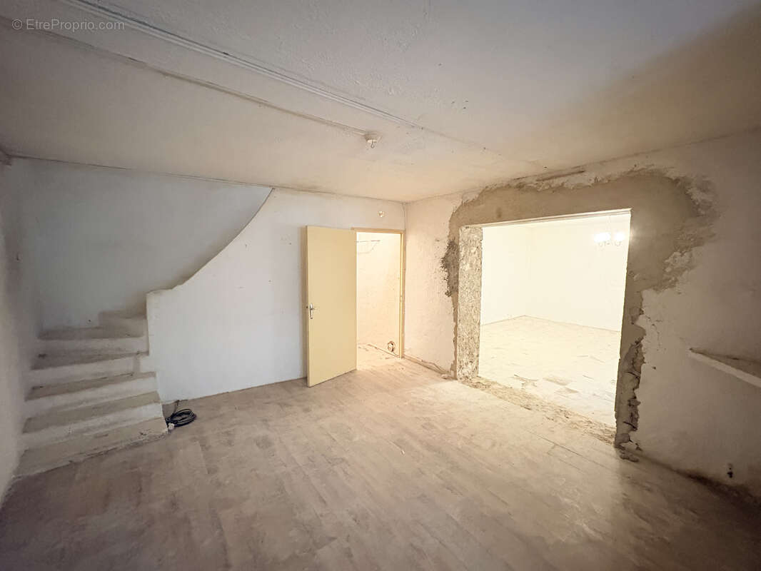 Maison à LA CALMETTE