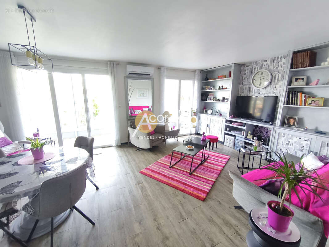 Six fours les plages - faux t4 renové + cave - photo 3