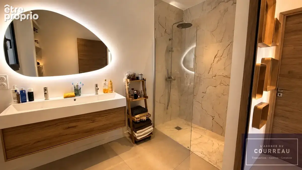 Maison contemporaine 120 m2 avec piscine et séjour cathédrale - photo 11