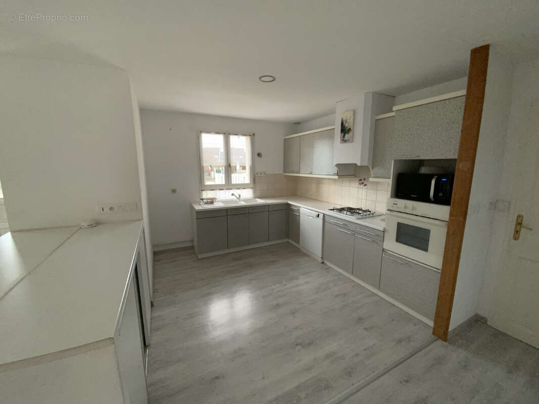 Maison à ANGERVILLE-LA-CAMPAGNE