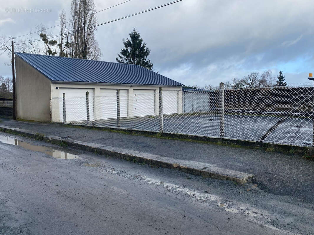 Maison à DUN-LE-PALESTEL