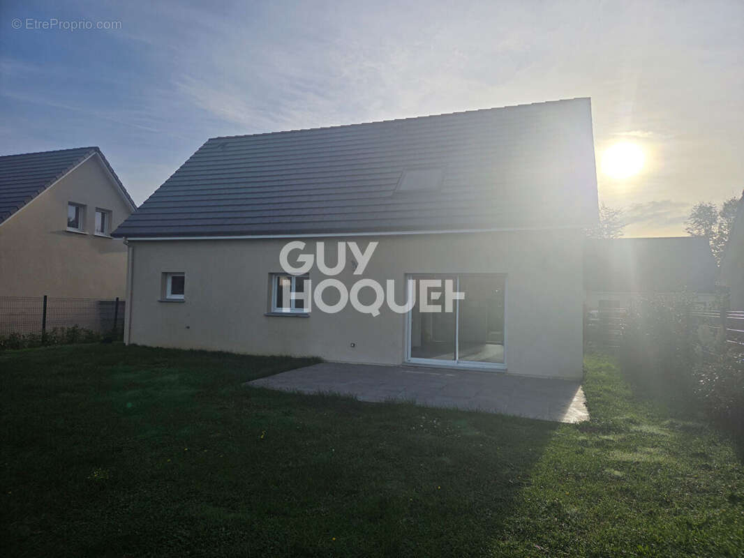 Maison à LA SAUSSAYE