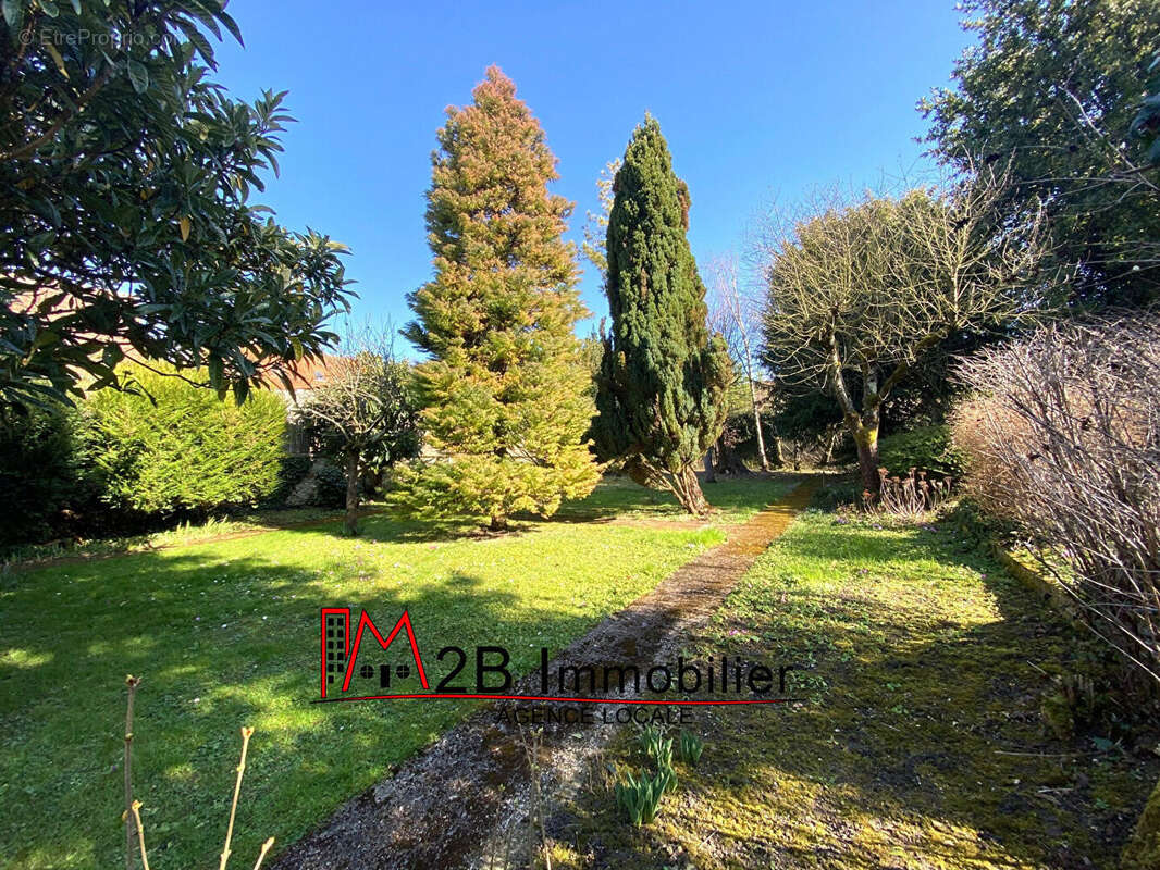 Maison à MONTEVRAIN