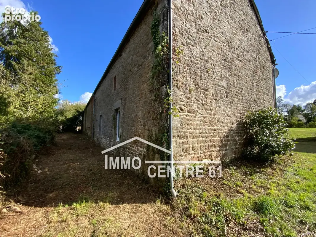 Longère à rénover et dépendances sur 5600m2 de terrain - photo 26