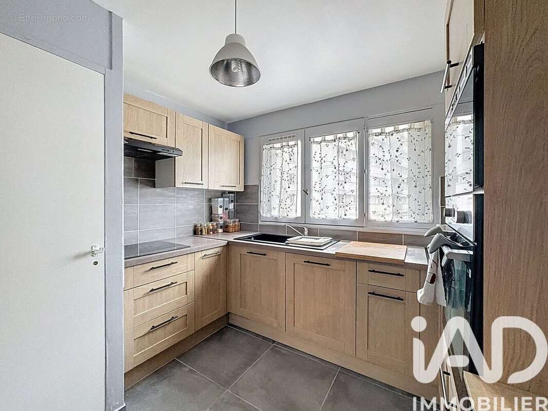 Photo 4 - Appartement à VILLENEUVE-LA-GARENNE