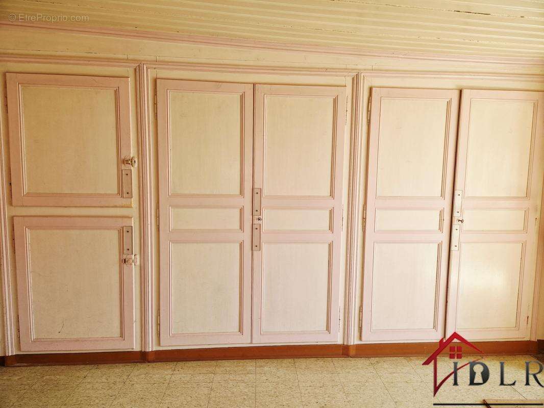 Maison à TERRE-NATALE