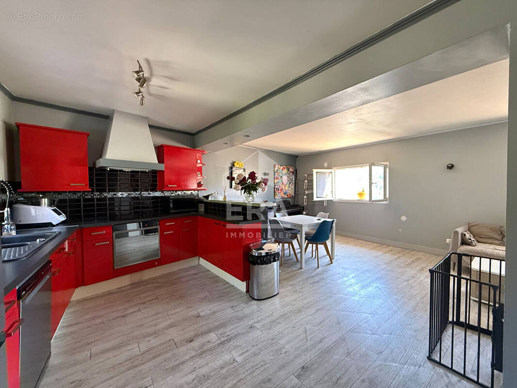 Maison à LA BOUILLADISSE