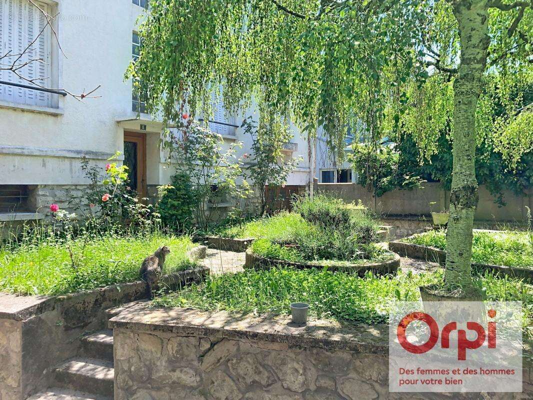 Appartement à ISSY-LES-MOULINEAUX