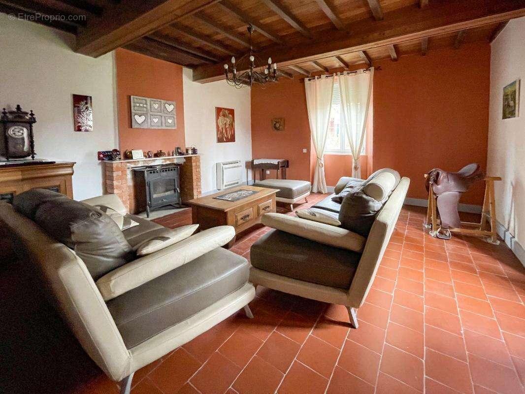 Maison à MIRANDE