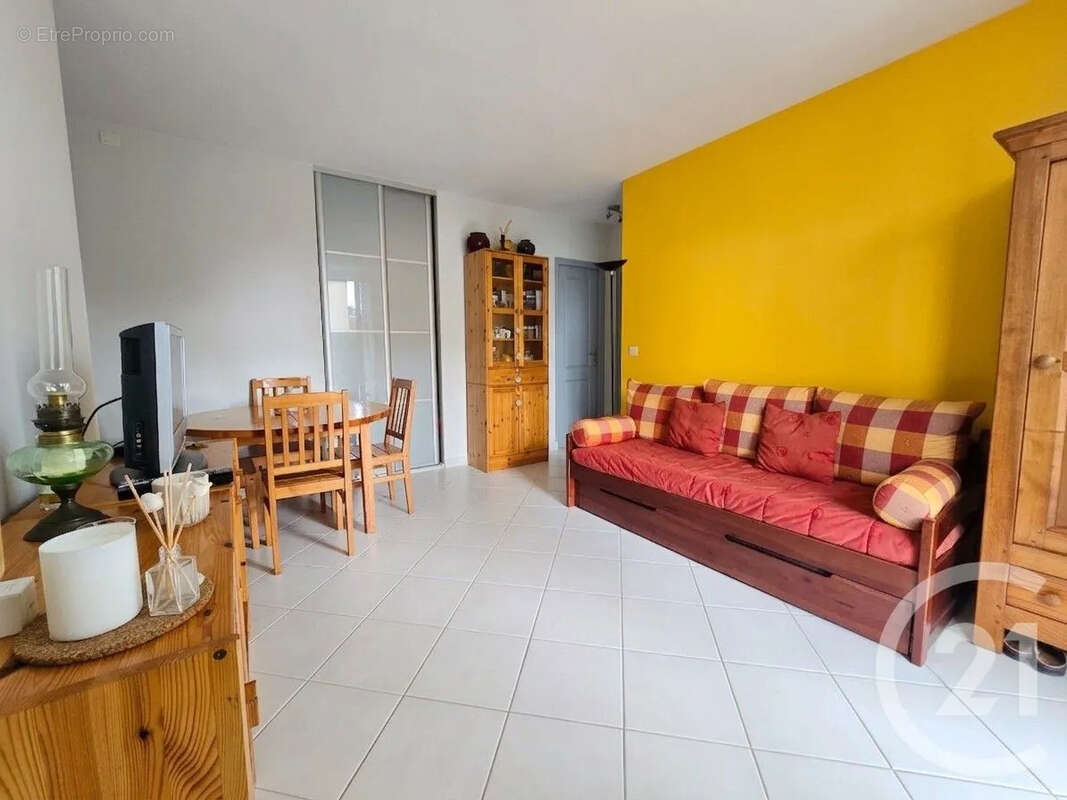 Appartement à SAINT-MAUR-DES-FOSSES