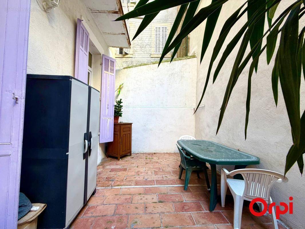 Appartement à MARSEILLE-3E