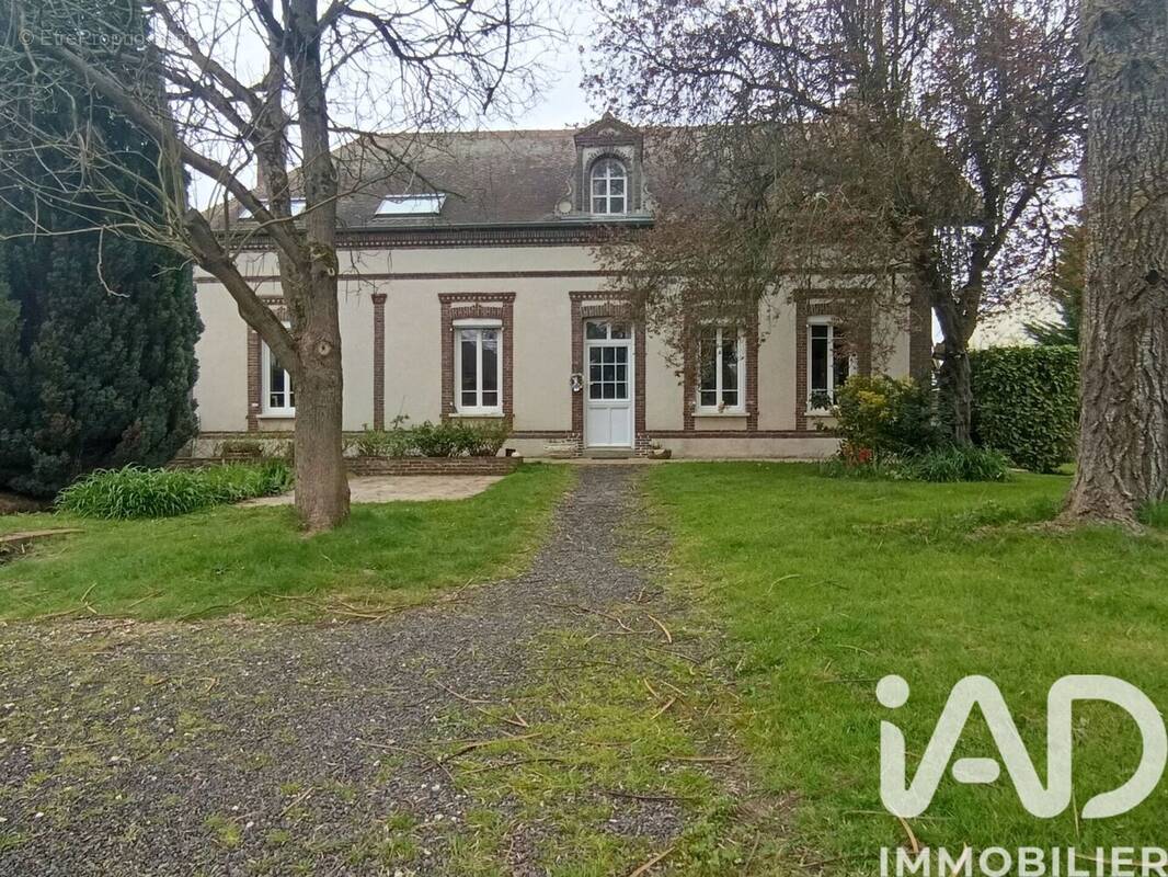 Photo 1 - Maison à LIGNEROLLES