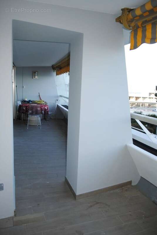 Appartement à VILLENEUVE-LOUBET