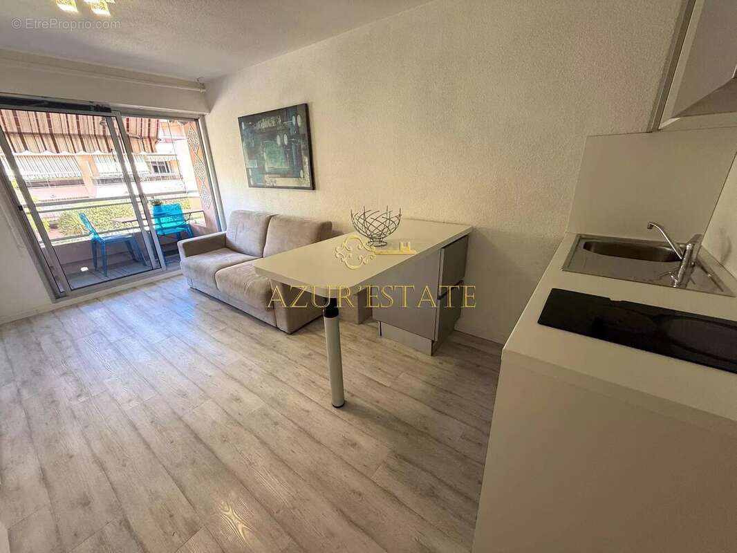 Appartement à ROQUEBRUNE-CAP-MARTIN