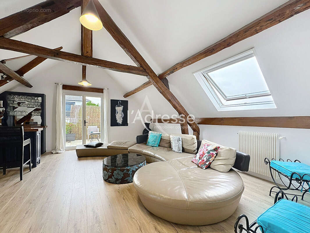 Maison à MONTEVRAIN