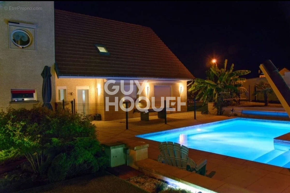 Maison à PORT-SUR-SAONE