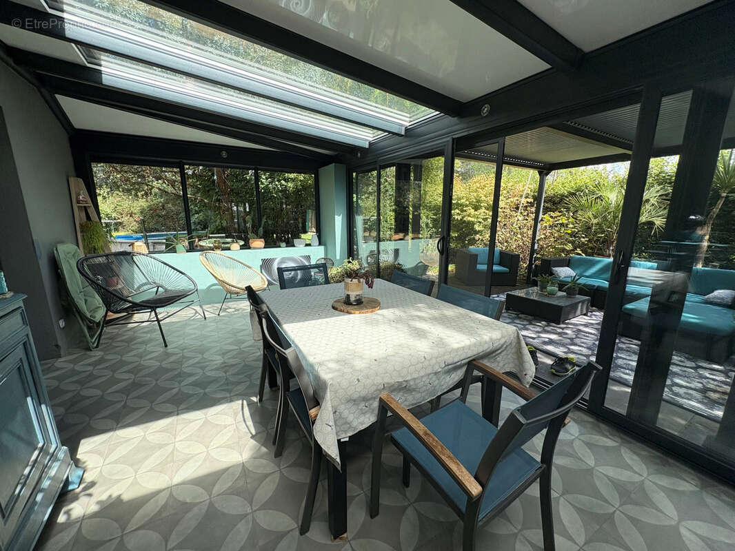 Maison à VILLARS-LES-DOMBES