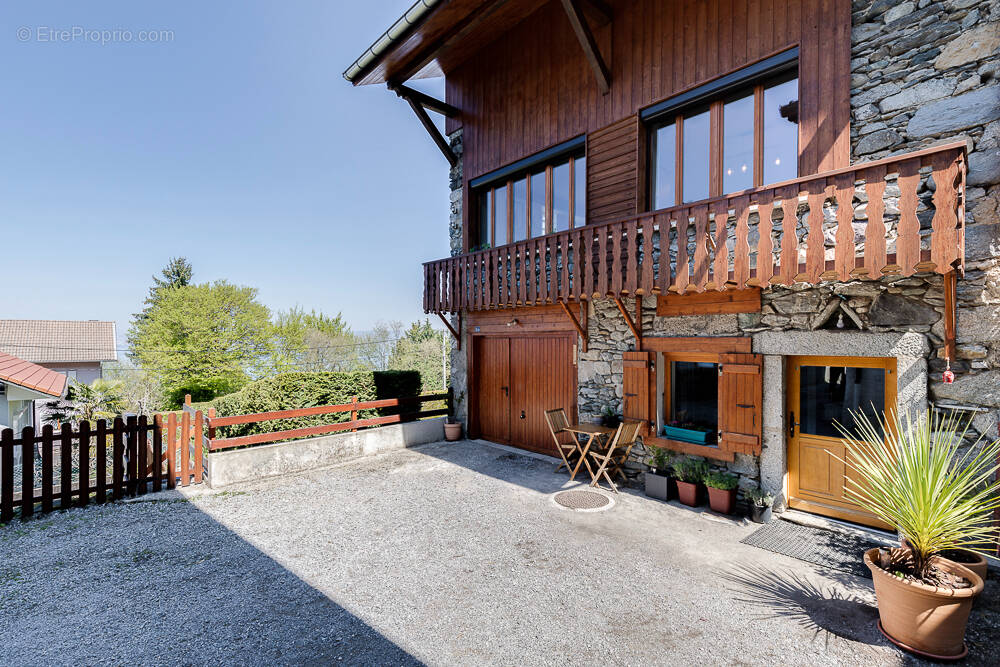 Maison à LUGRIN
