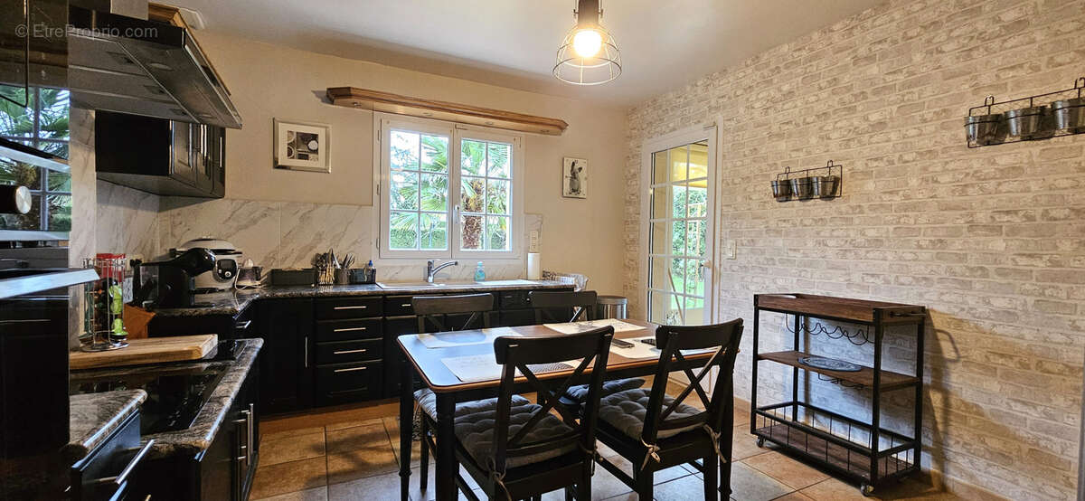 Maison à SAINTE-MARGUERITE-D'ELLE