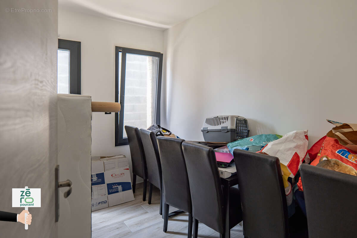 Maison à CHAMPAGNE-LES-MARAIS