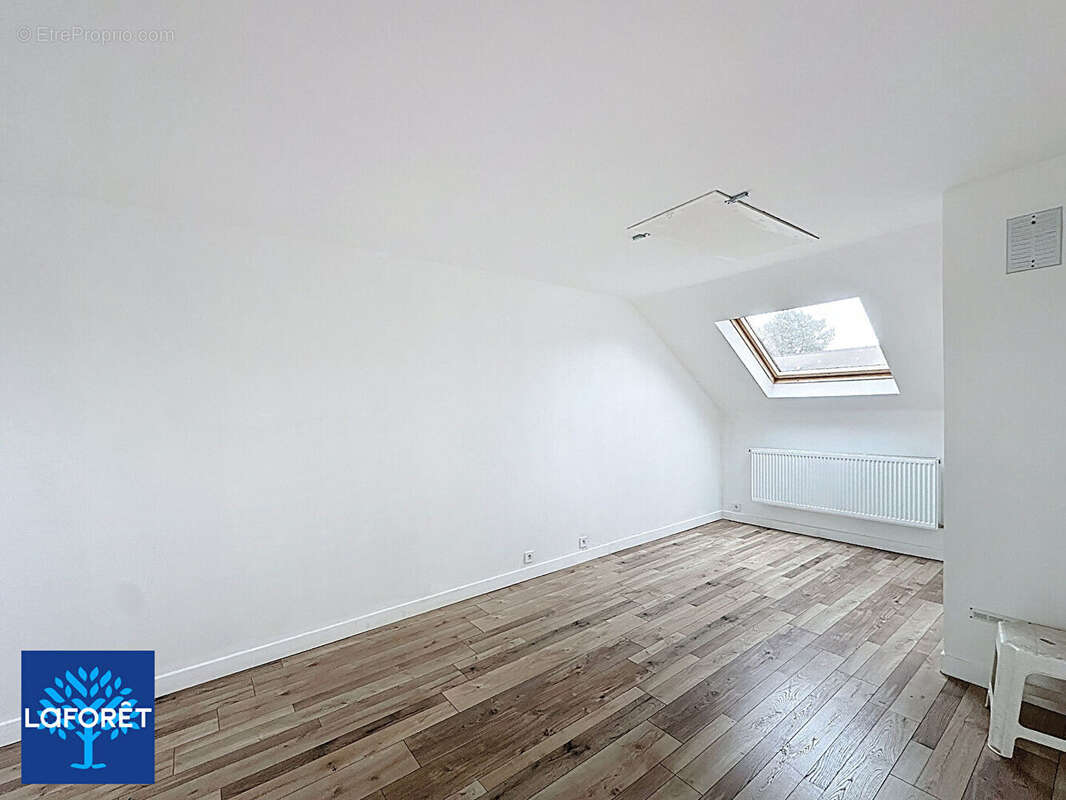 Maison à COIGNIERES