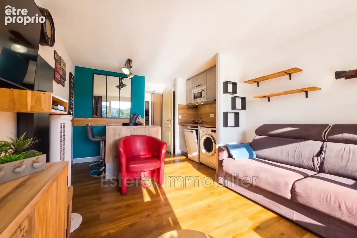 Photo Appartement à Saint-Raphael au prix de 179 000€