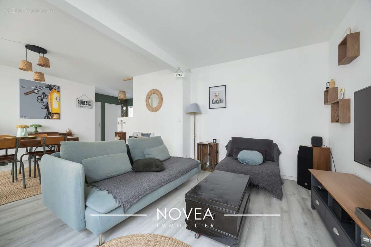 Appartement à FONTAINES-SUR-SAONE