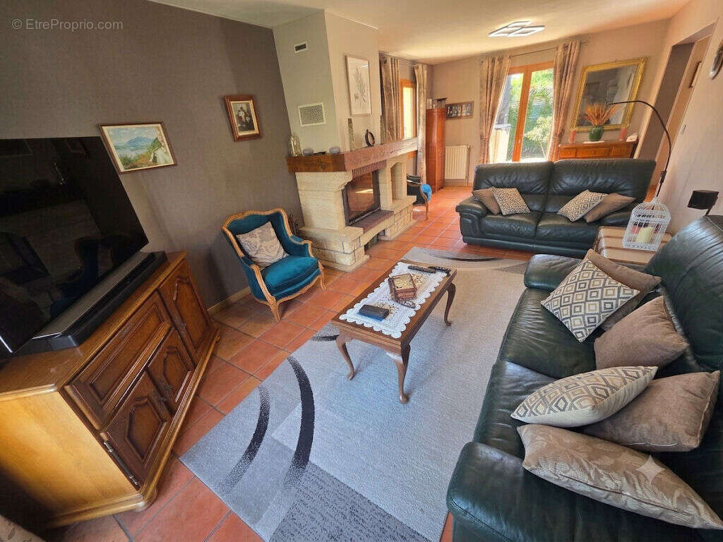 "Marie Laurencin"  Villepinte : Pavillon ( F6) avec très bon confort de 136 m² Habitable - photo 5