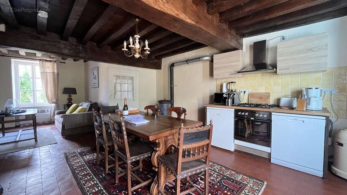 Maison à CUSSY-EN-MORVAN