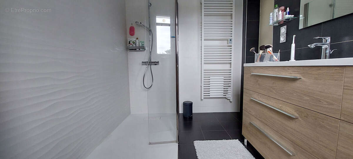 Maison à SAINT-SAUVEUR