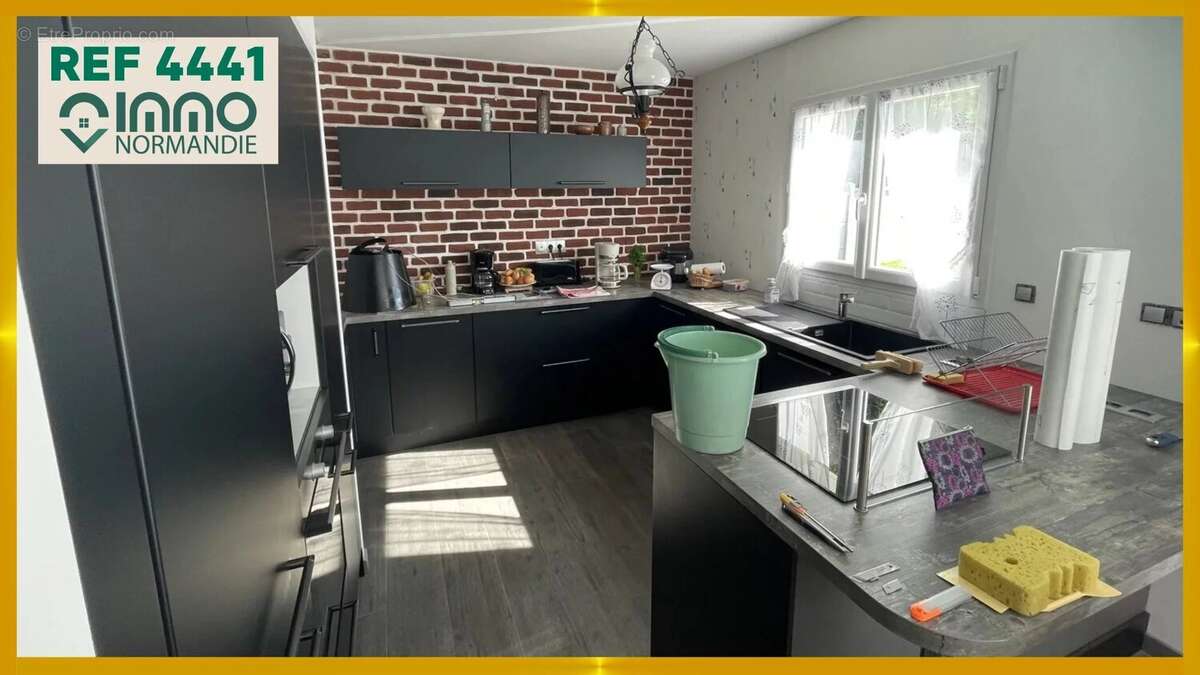 Maison à NASSANDRES