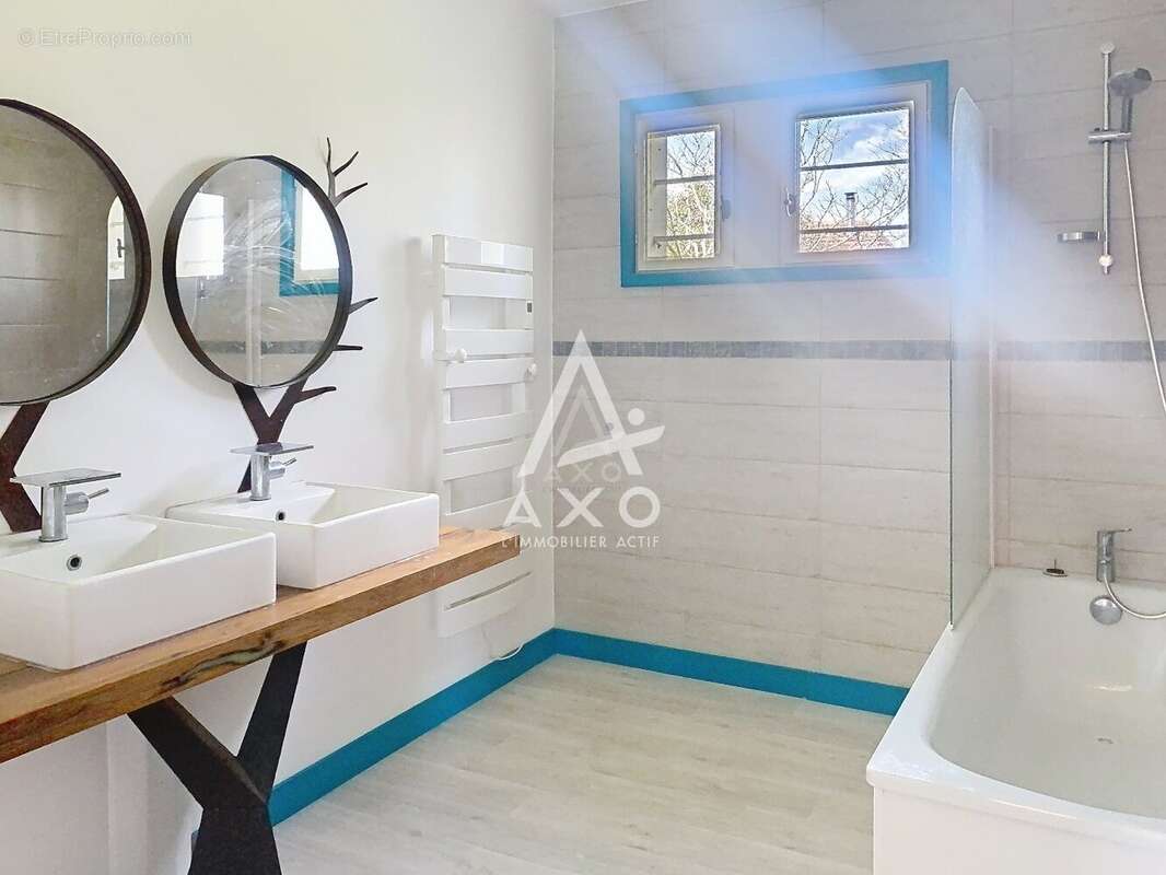 Maison à SAINT-JULIA