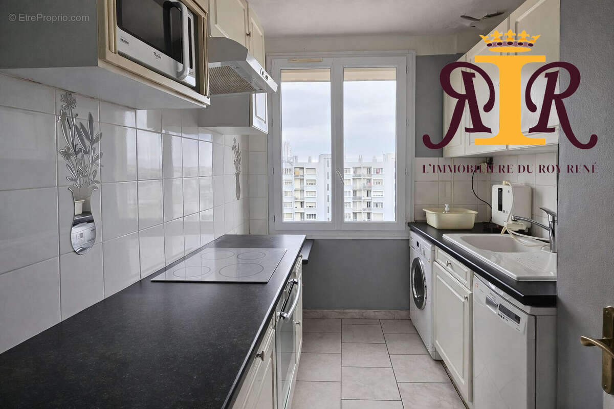 Appartement à MARSEILLE-8E