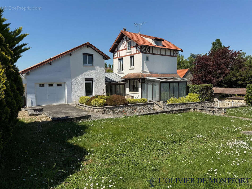 Maison à MONTFORT-L'AMAURY